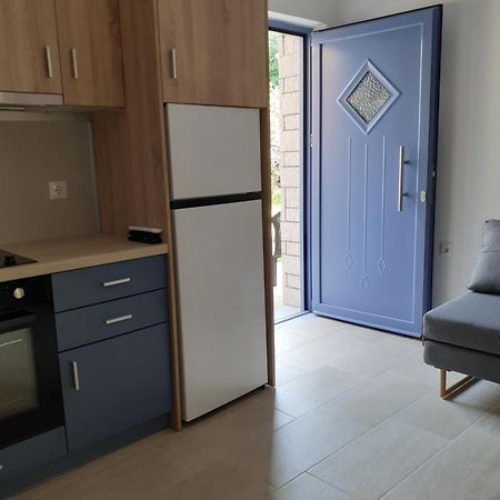 Αλκυονη Διαμερισματα Hotell Paralia Vrachou Eksteriør bilde